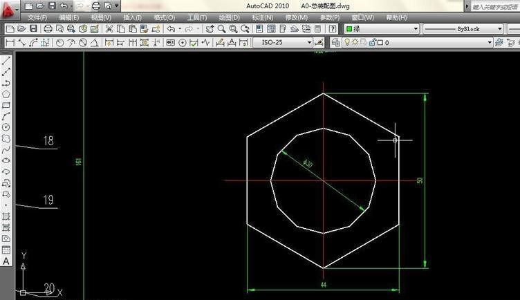 CAD中如何显示图中点画线或虚线的断缝？